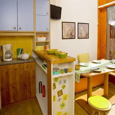 Pierre & La Foret Aparthotel 3*