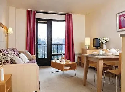 Pierre & La Foret Aparthotel 3*