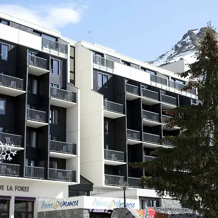 Pierre & La Foret Aparthotel 3*