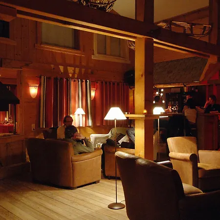 Hotel apartamentowy Pierre & La Foret 3*