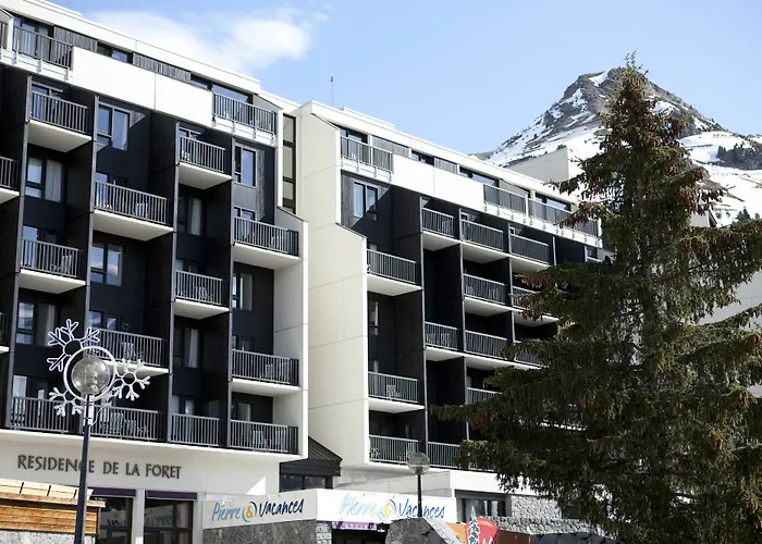 Pierre & La Foret Lägenhetshotell 3*